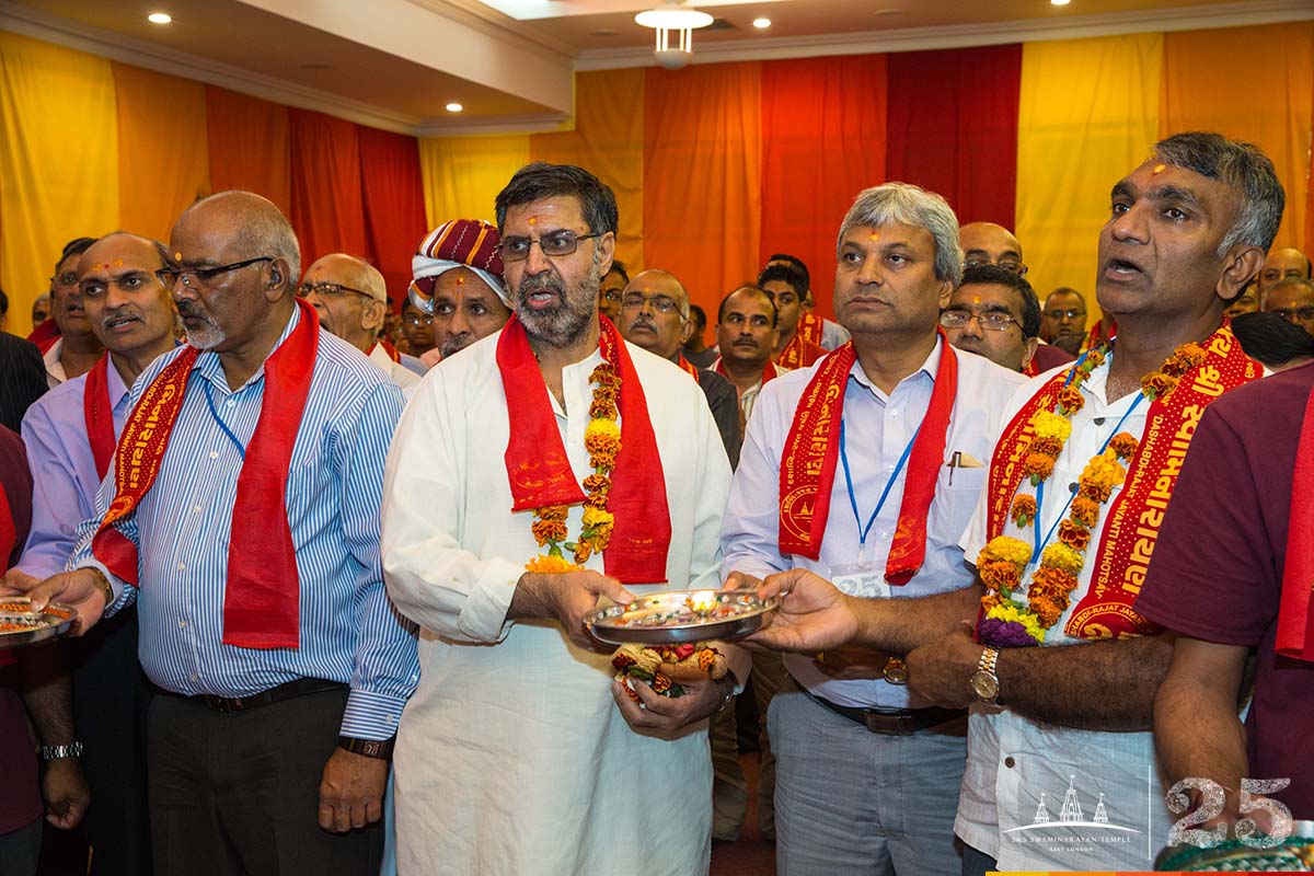©1987-2017 SKS Swaminarayan Temple East London